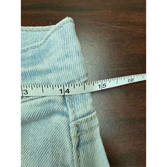 American Eagle Stretch Super High-Rise Straight Light Wash Jeans Size 0 Short - Picture 8 of 8